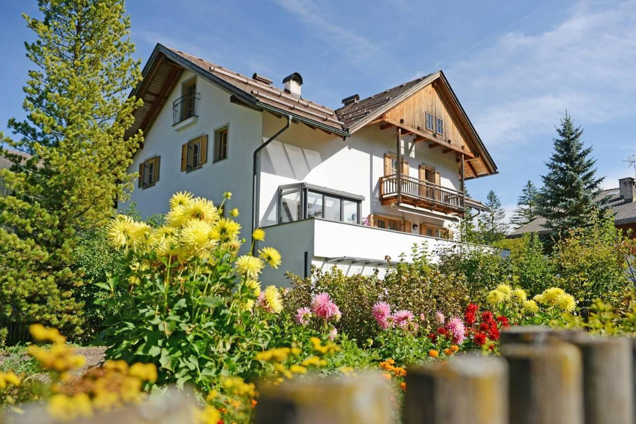 Appartments Markus Kofler Sexten Rum bild